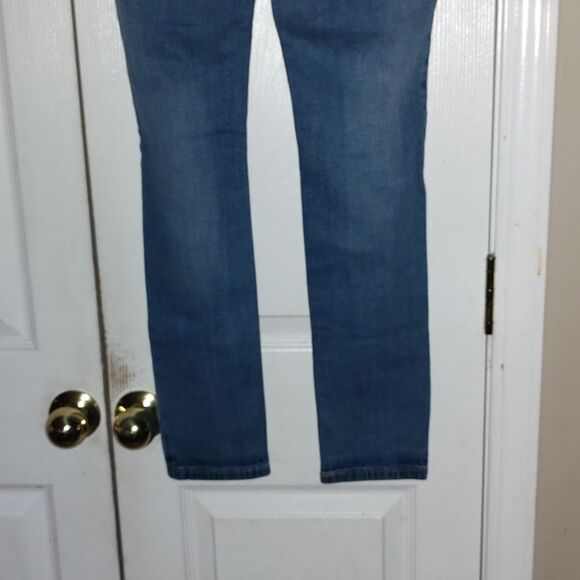Levi Strauss  524   Distressed Skinny Jeans  Sz 26x32 - Picture 5 of 8